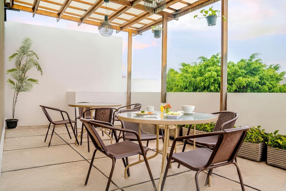 Legreen Suite Poso Yakarta Exterior foto